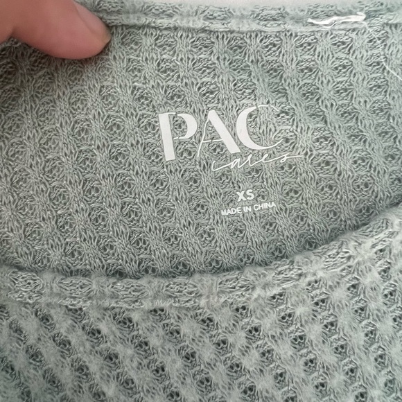 PAC light green long sleeve waffle knit shirt size W xs - Picture 2 of 2